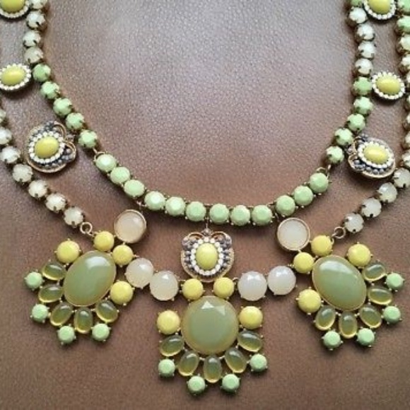 J. CREW Multi clusters Bib Statement Necklace - Picture 3 of 7